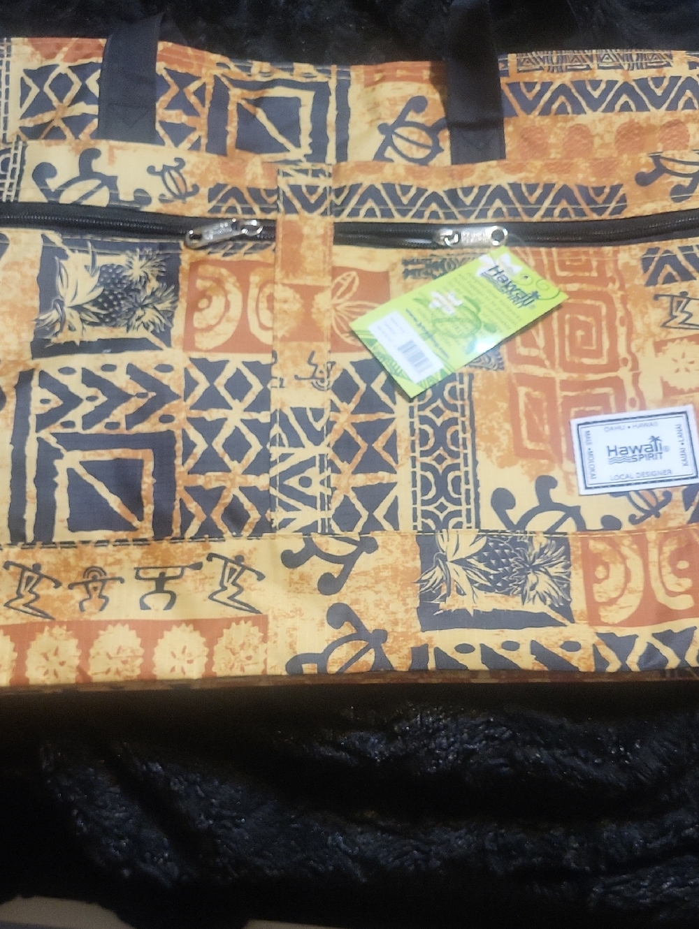 Hawaii Spirit Patterned Travel Bag -new